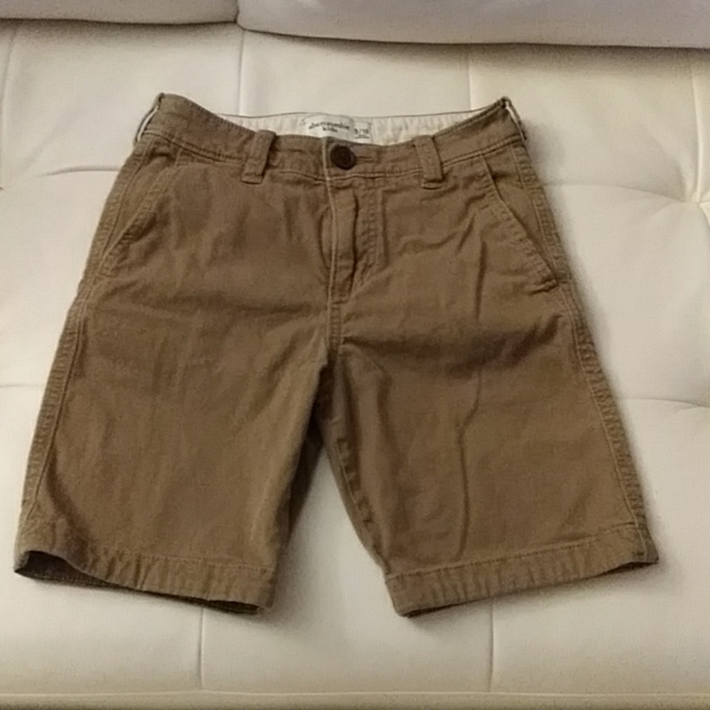 Abercrombie khaki shorts